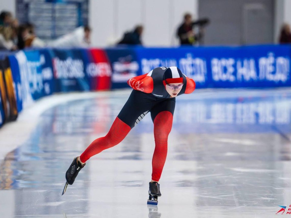 Покорительницы льда: подмосковные спортсменки отличились на III этапе Кубка России по конькобежному спорту