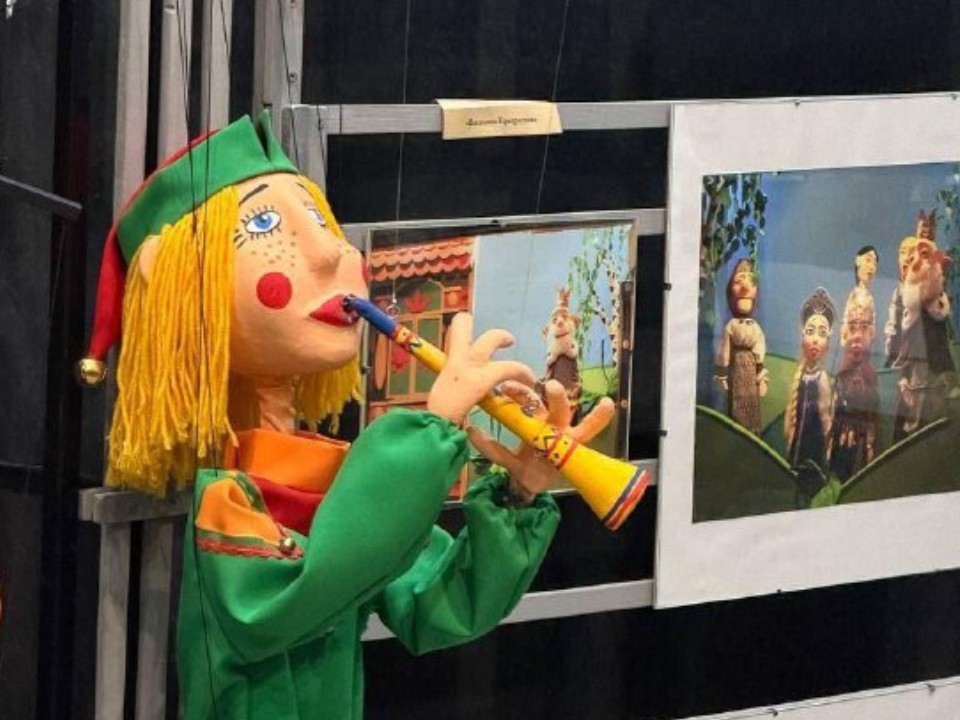 В городском музее представили кукол художника-сценографа Дмитрия Шарова