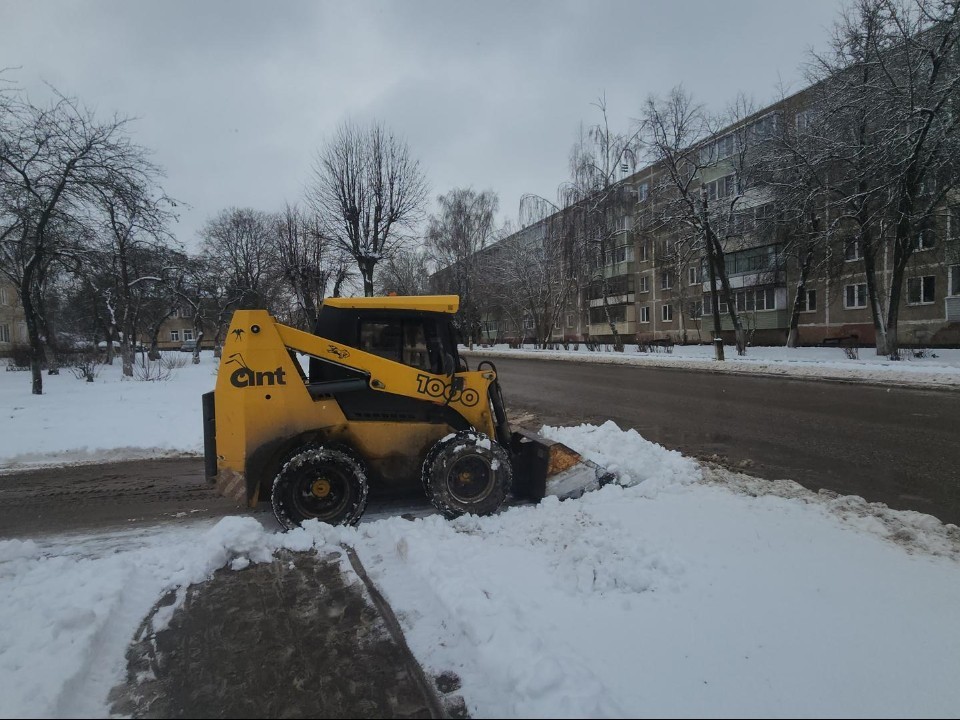 Снег покидает город: работа по ликвидации последствий циклона продолжается в Зарайске
