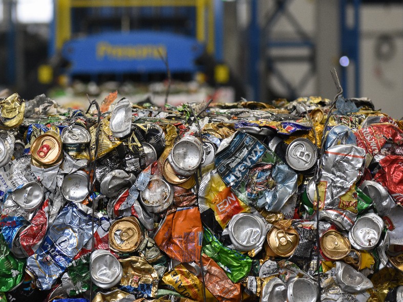 Банку-уникум произвели в Подмосковье: почему это упаковка будущего