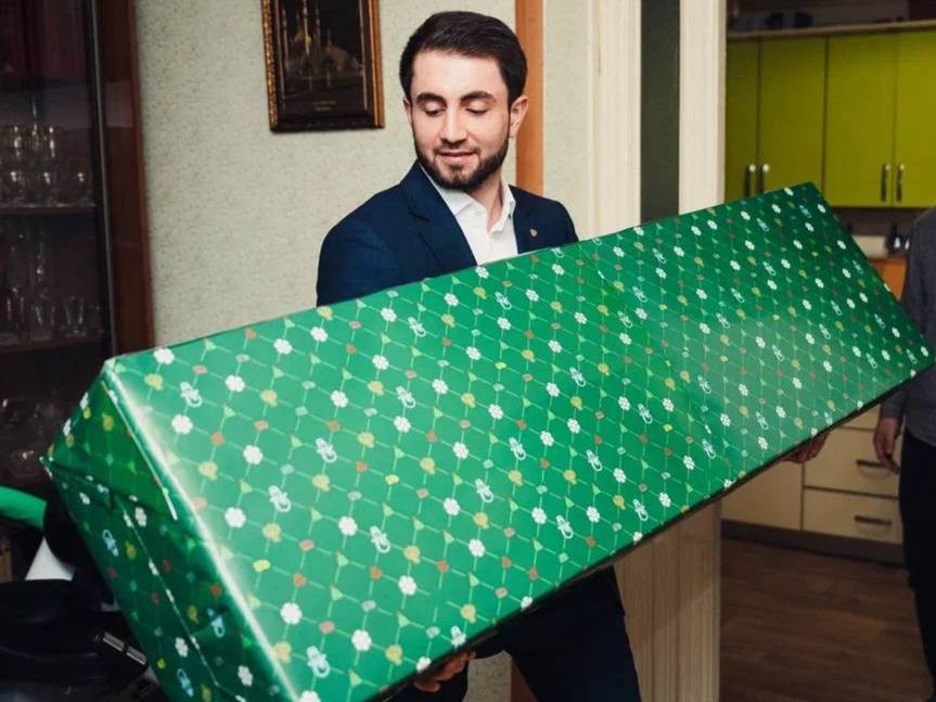 Министр транспорта РФ под Рождество исполнил мечту школьника из Свердловского