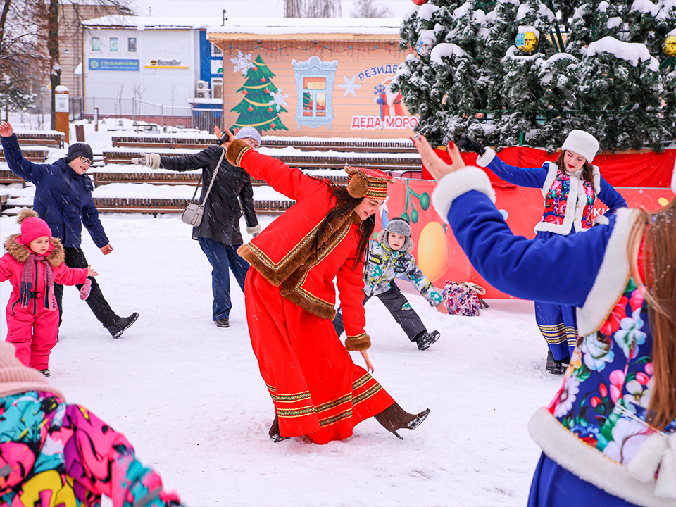 Зарайцы поколядовали в городском парке