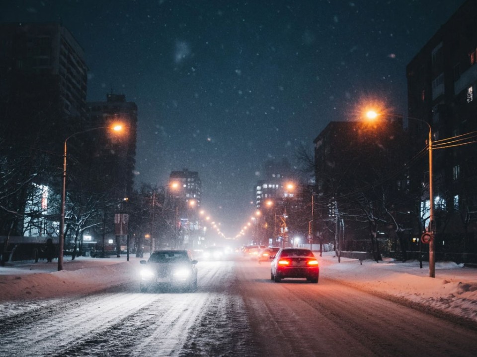 Безопасность детей зимой: что объяснить ребенку перед прогулкой