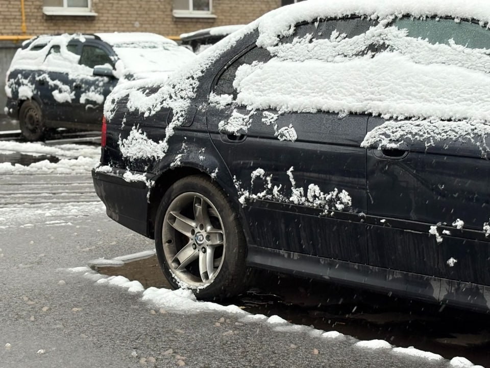 Как не сорваться в занос во время снега и гололедицы: даны рекомендации по вождению