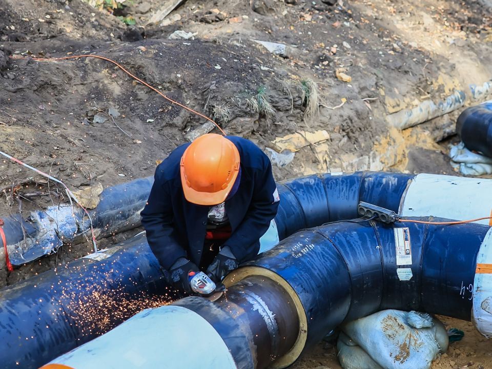 Работы на сетях: четыре дома и профилакторий 15 января останутся без отопления и горячей воды