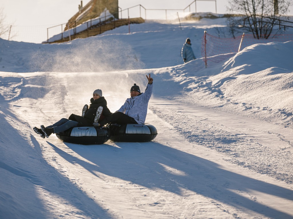 Как безопасно кататься на тюбингах и ватрушках, рассказали воскресенцам