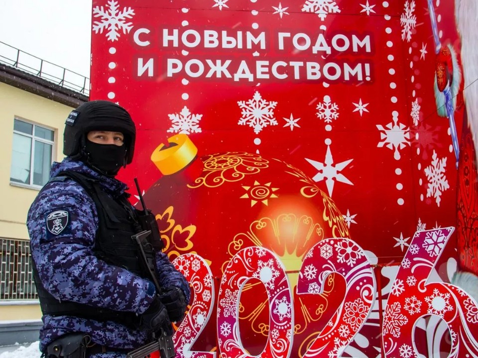 Работа на упреждение: бойцы Росгвардии обеспечили безопасность новогодних праздников в Подмосковье
