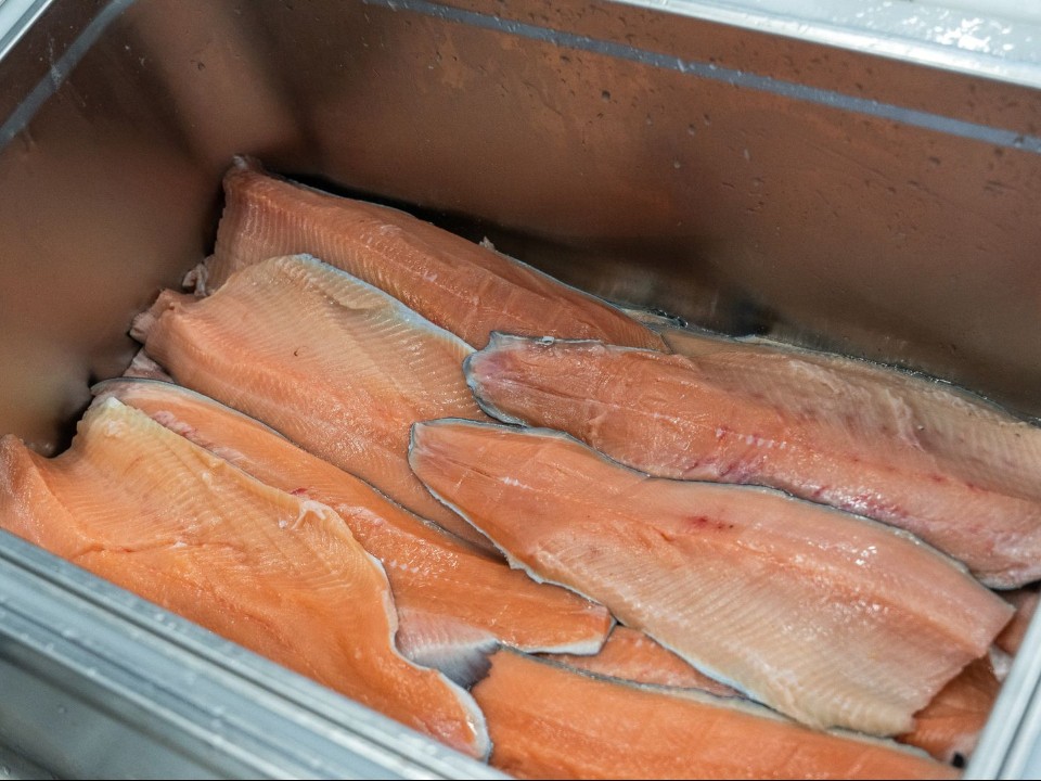 Ностальгия в современной упаковке: как рыбная продукция подмосковных брендов потеснила традиционные шпроты