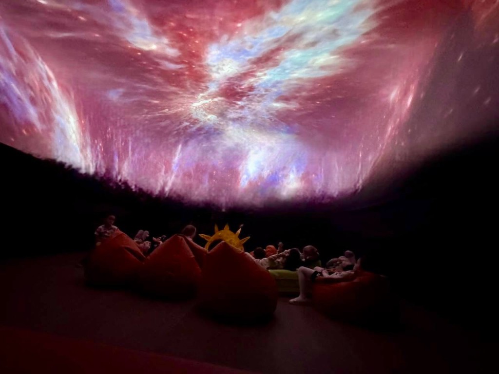 Больше, чем звезды: как планетарий в Котельниках помогает раскрывать таланты учеников