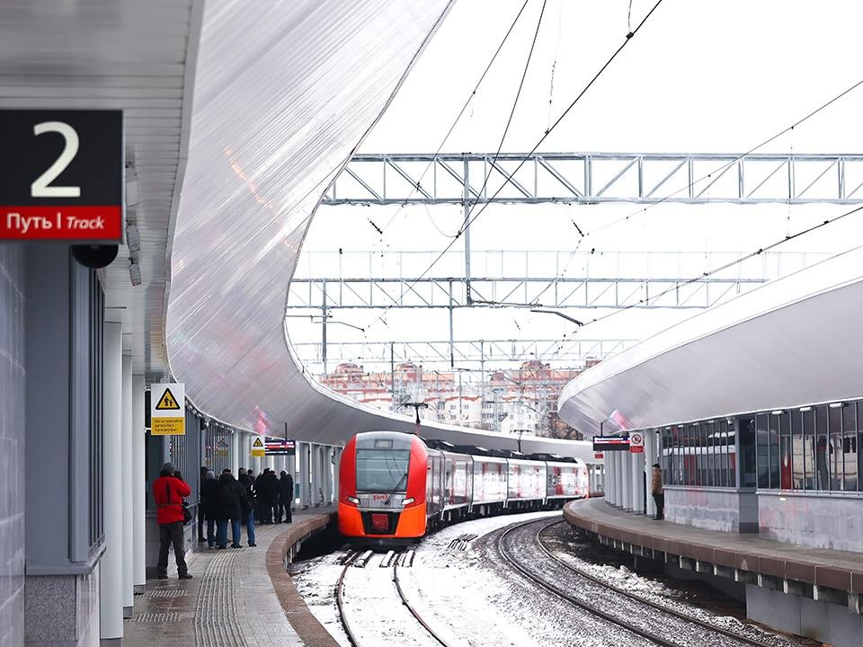 «Ласточка» встала: названа причина задержки на Рижском направлении