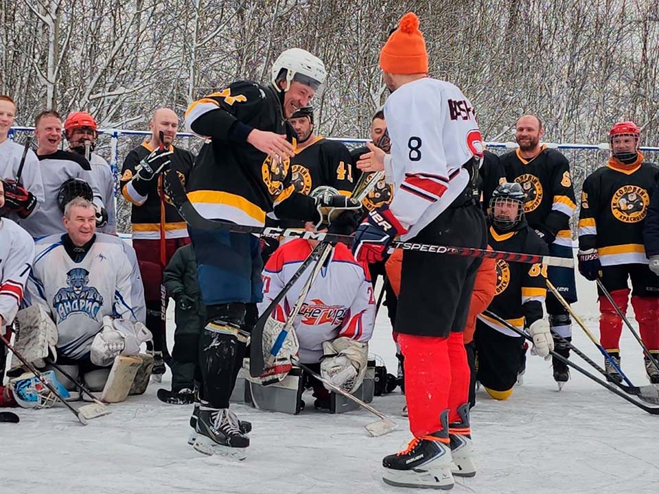 «Снегири вингс» одержали победу в хоккейном турнире под Истрой