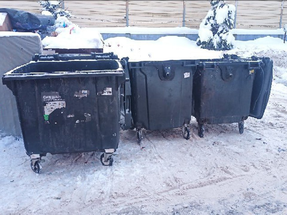 Проблемные контейнеры в ЖК «Рублевский» оперативно очищены