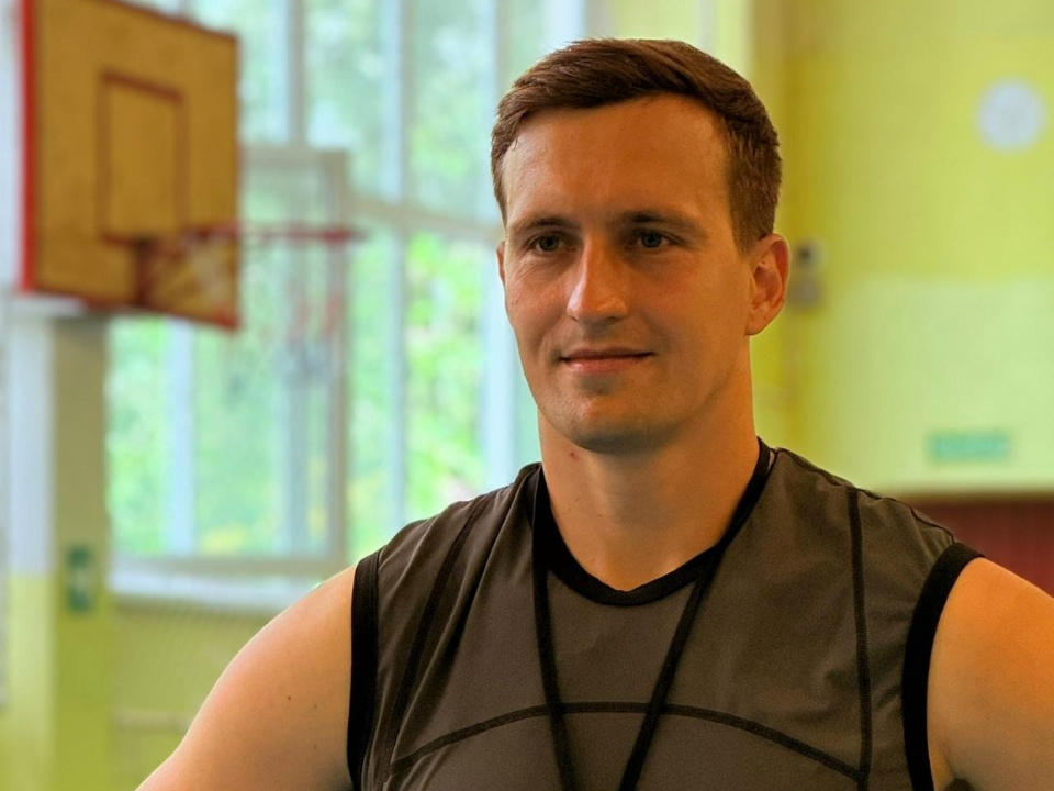 Учитель из Коломны против легенд спорта: кто сразится за кубок в «Титанах»