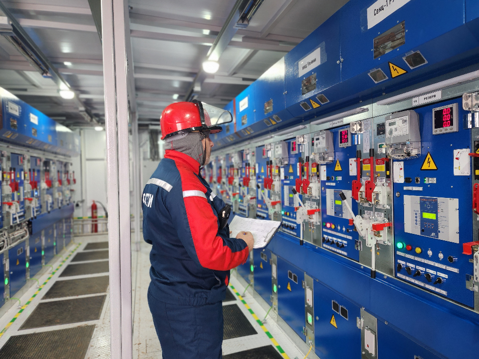 Новый год без забот: как сохранить электроэнергию и не попасть в блэкаут в новогодние дни в Можайске