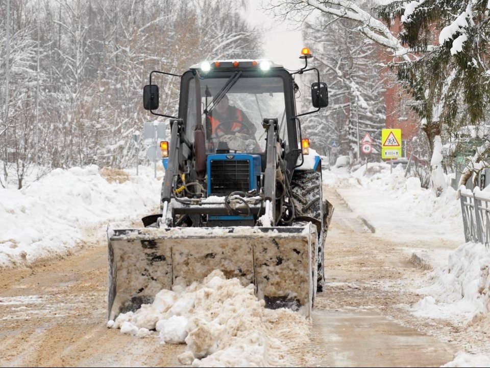 Горячие точки под контролем: как дорожники Подмосковья борются за каждую чистую полосу и готовятся к новому похолоданию