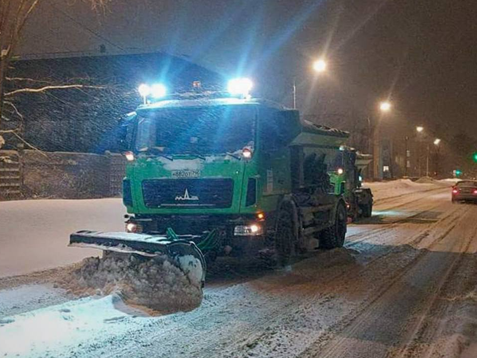 Жителям Павловского Посада объяснили, как освободить машину из снежного плена