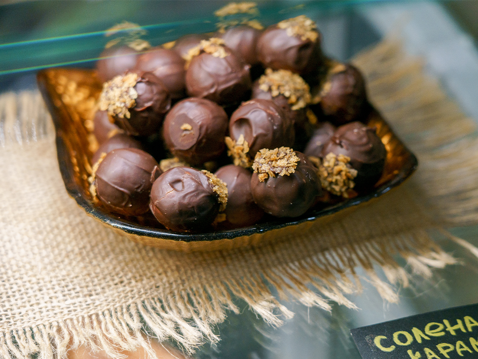 Секрет отечественной карамели: почему наши леденцы считаются более натуральными, чем зарубежные