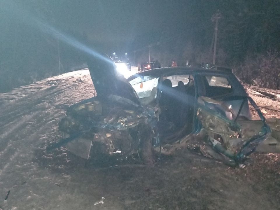 Пострадавшего мужчину в аварии на Шатурском шоссе доставили в больницу