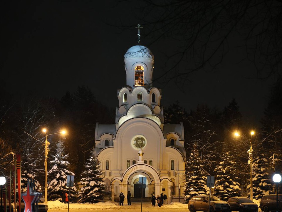 В храмах Фрязина отметили один из главных православных праздников