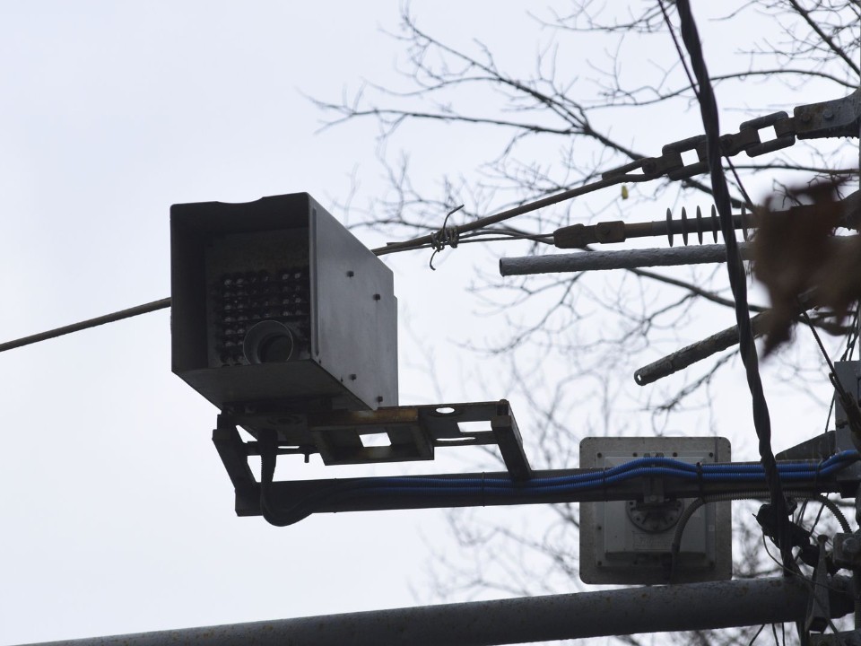 Камер больше — нарушений меньше: как изменилась статистика нарушений ПДД и смертности на дорогах Подмосковья