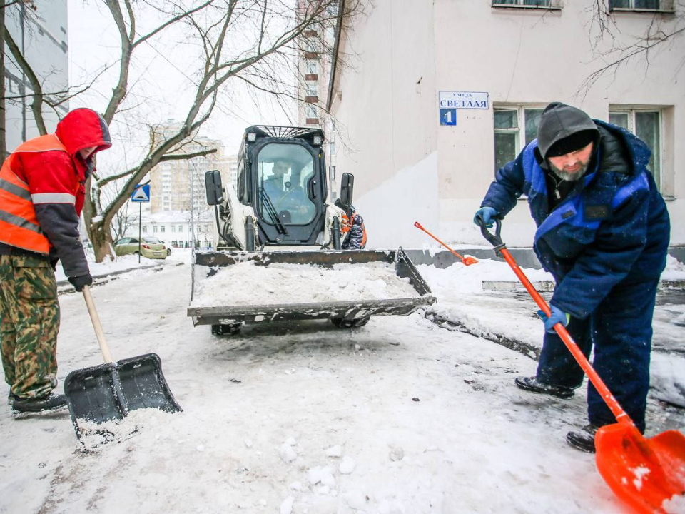Снег убывает: какие дворы Красногорска очистят 16 января