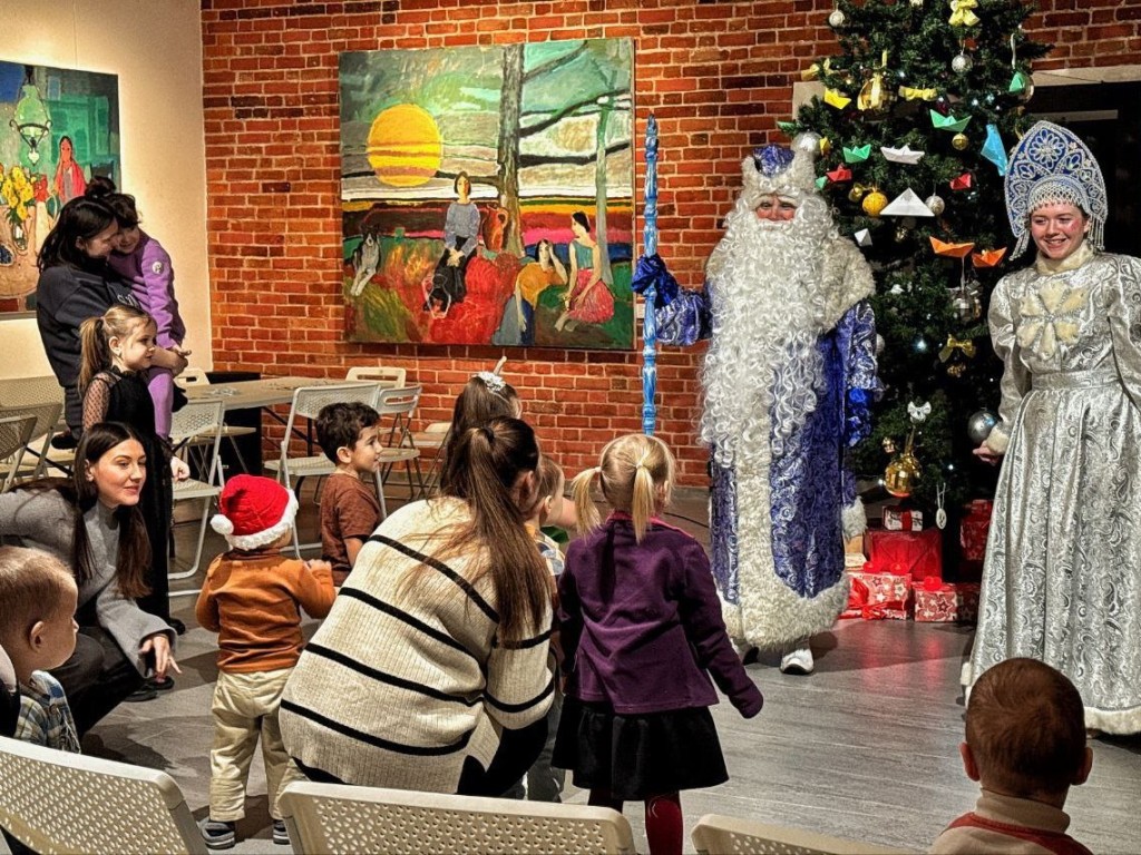 Историко-художественный музей подарил новогоднюю сказку семьям участников СВО