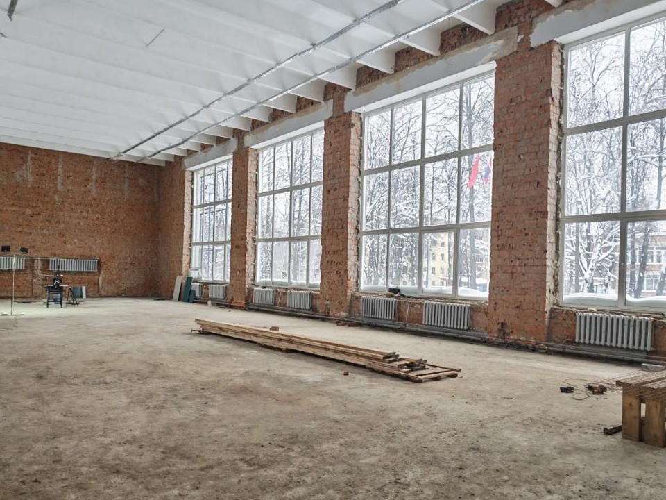 Демонтаж завершают, отделку начинают: как идут работы в лобненской школе им. Борисова