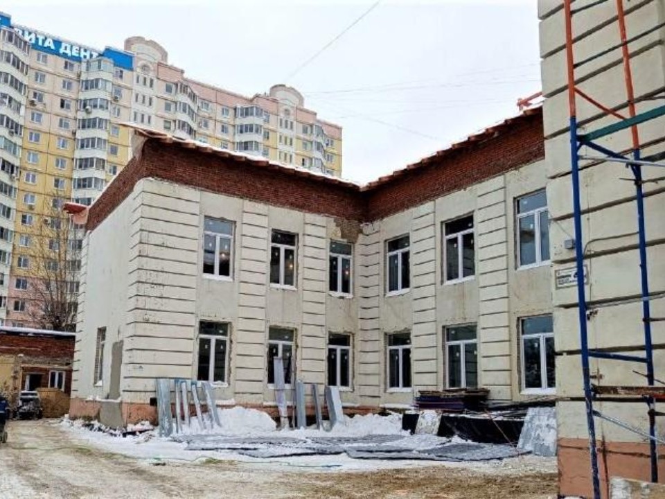 Новый облик старого корпуса: как ремонт в колледже «Энергия» сделает учебу и занятие спортом комфортнее