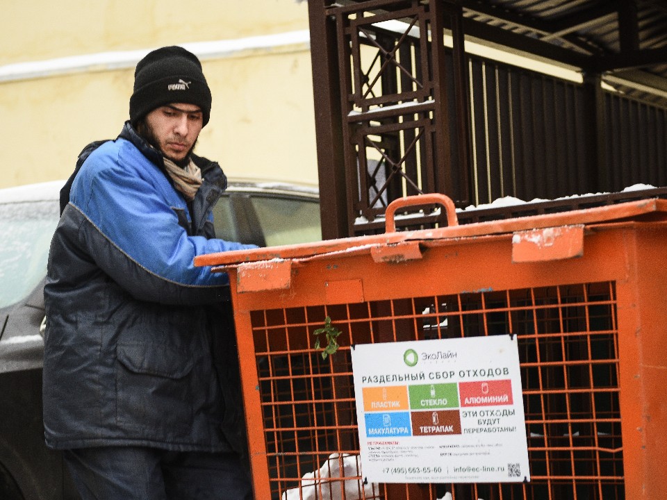 Ваш двор — не свалка: в ЖК «Зеленые аллеи» в Видном решили вопрос с вывозом мусора