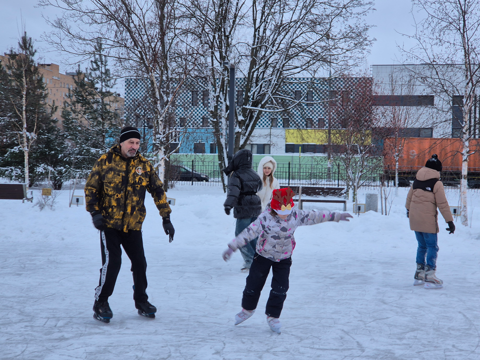 Центральный парк приглашает на лед детей и взрослых