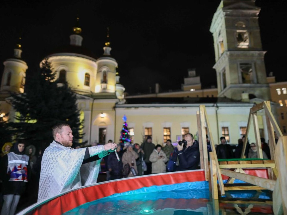 Купели, теплые палатки и чай: где в Подольске безопасно окунуться на Крещение