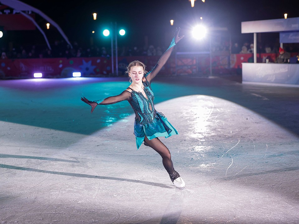 «Хрустальный лед» и теплые очаги: какие праздничные программы подготовили в парках Подмосковья