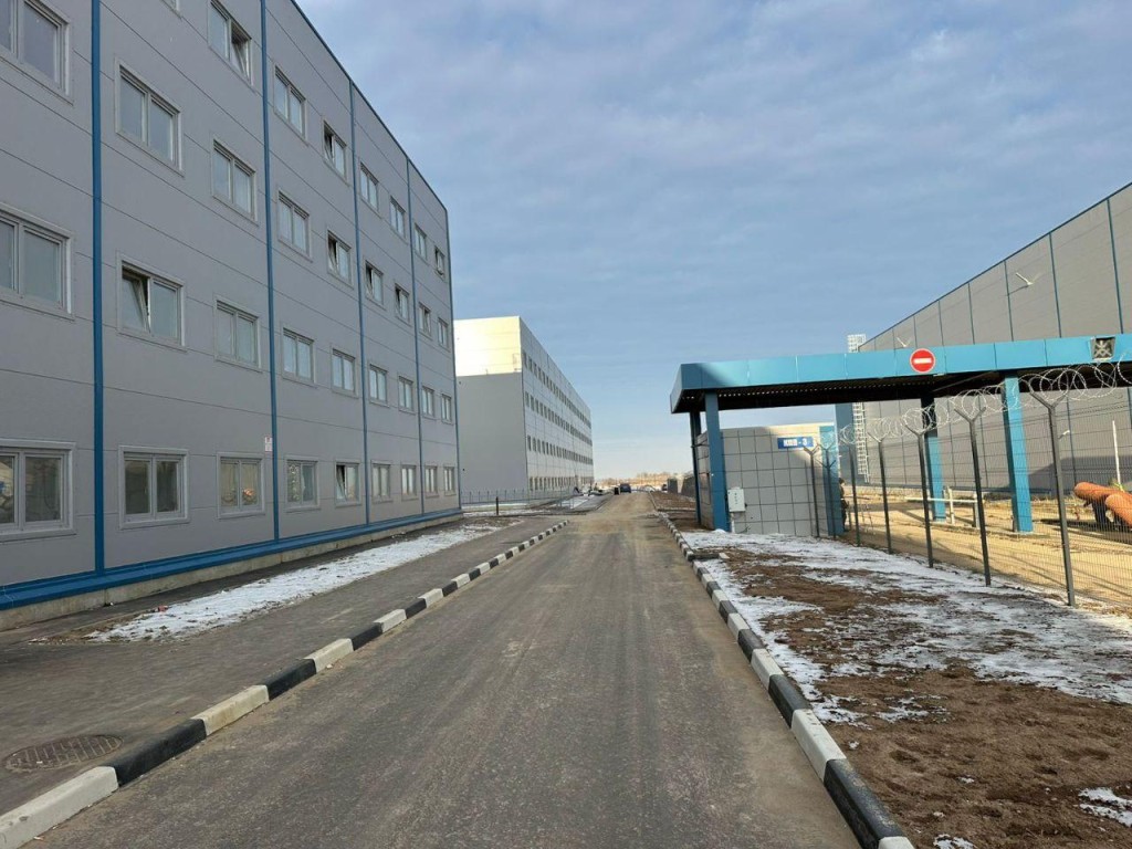 Минус социальная напряженность, плюс порядок: где разместили сотрудников крупных складов Подмосковья