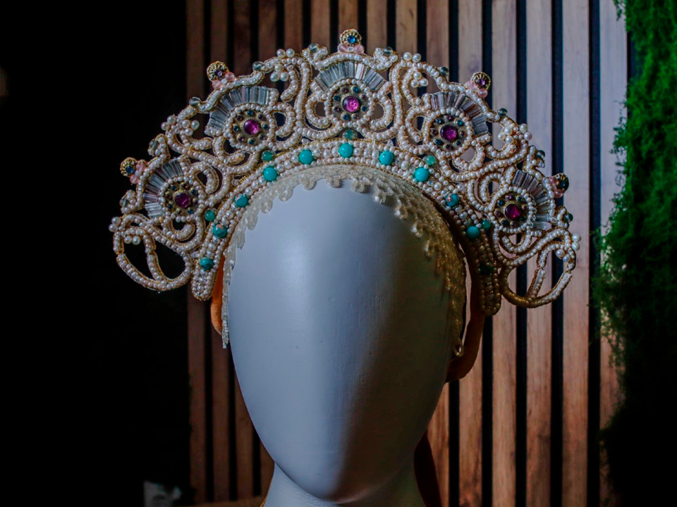 Врач из Долгопрудного создает венцы и представит их на всероссийской выставке