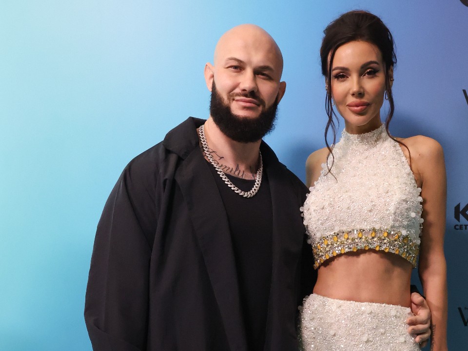 Развод Джигана и Самойловой: почему супруги не пришли в суд и разбрелись по разным курортам