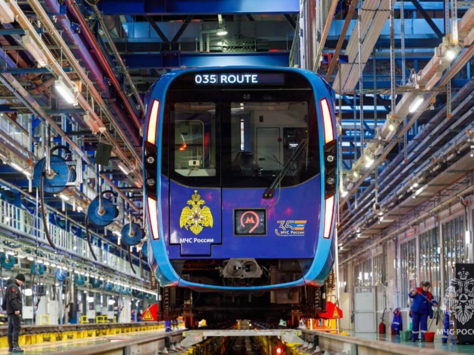 Мобильный музей, посвященный героям-спасателям: в метро начал курсировать необычный поезд