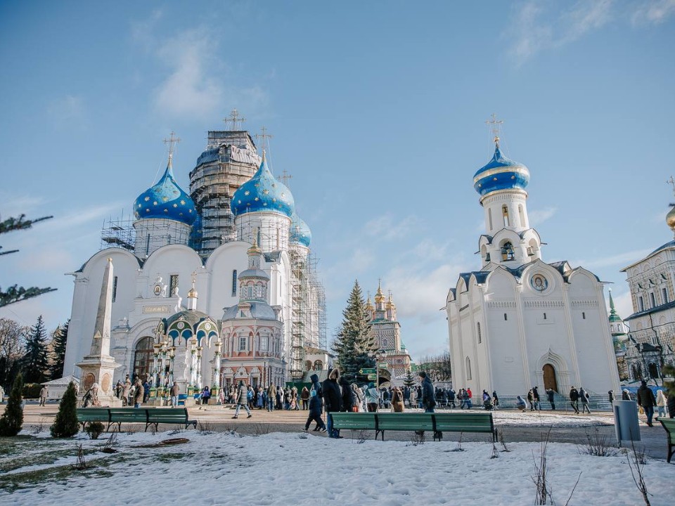 Великий церковный праздник - Крещение Господне 19 января 2026: история, традиции,  запреты