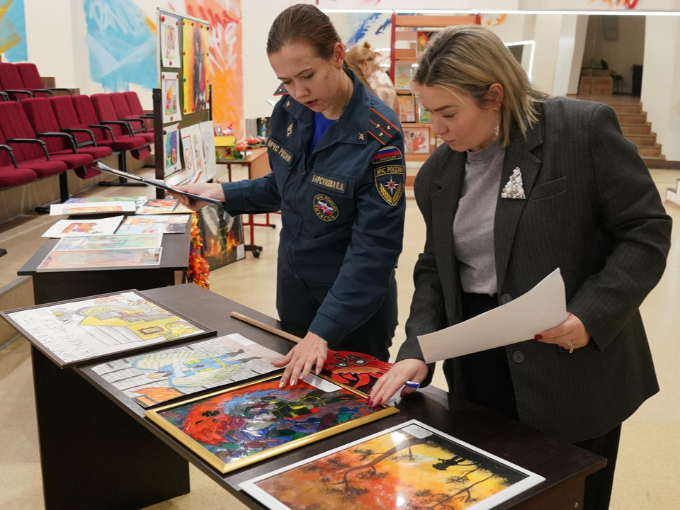 Юные реутовчане представили поделки на противопожарную тематику