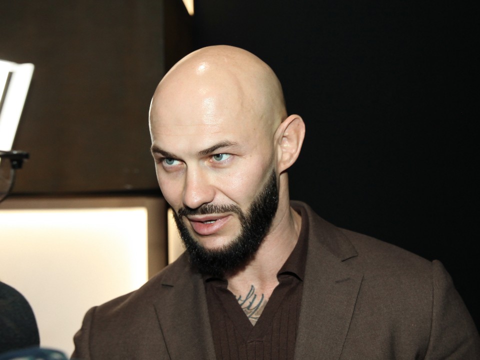 «Выглядит немножко странно»: Джиган оценил реалити с Самойловой