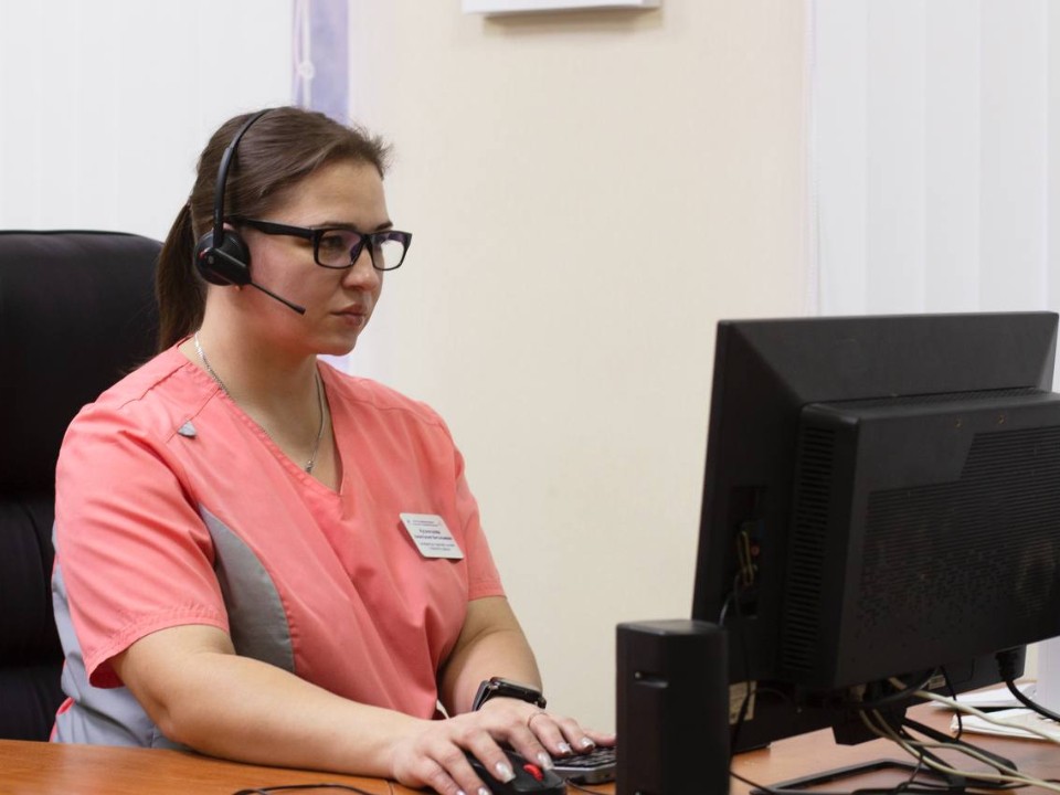 Здоровье с доставкой: как обсудить итоги обследования, продлить рецепт и скорректировать лечение не выходя из дома