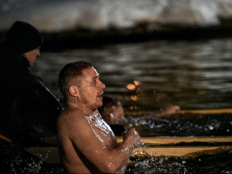 Критический прогноз — до 40 градусов: на Крещение жителей Подмосковья призвали не сочетать обряд с алкоголем