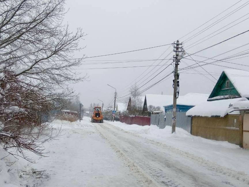 Днем и ночью: в Егорьевске последствия снегопада устраняют в круглосуточном режиме