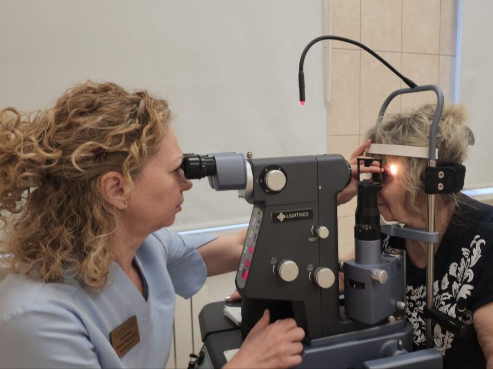 Пациентов стало в два раза больше: Люберецкая больница наращивает объемы лазерных операций на глазах