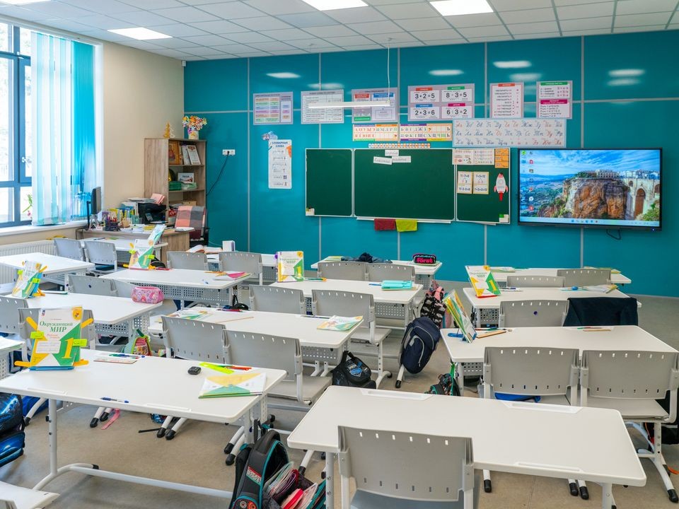 «Пятерка за вежливость»: как в школах будут ставить оценки за поведение