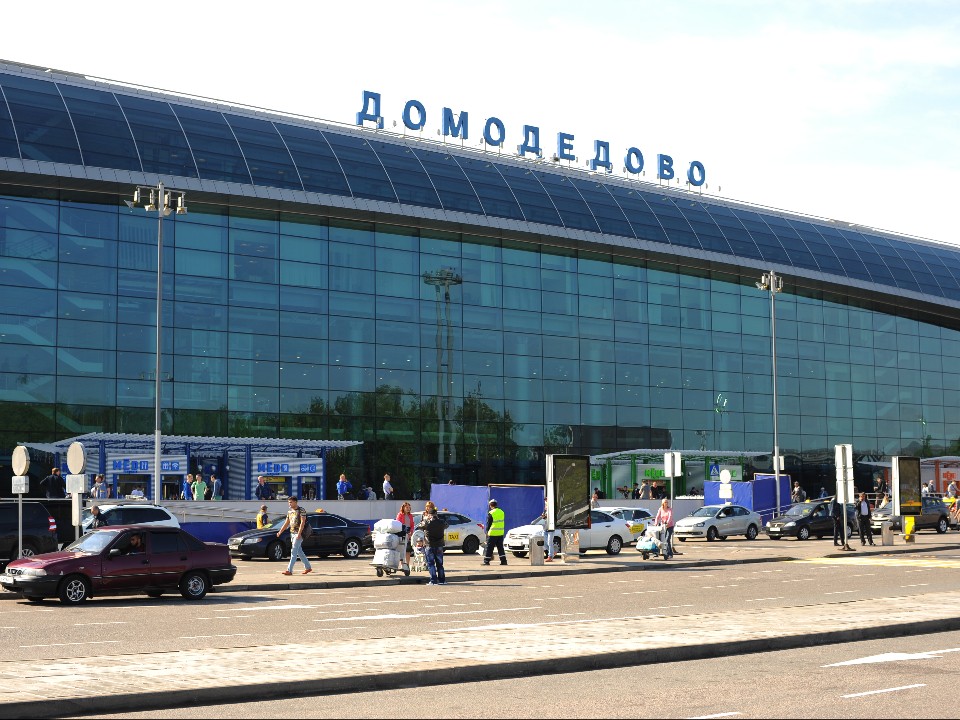 В двух подмосковных аэропортах ввели ограничения на полеты