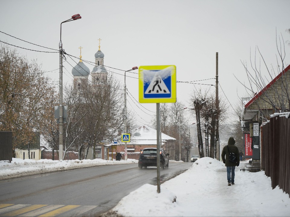 «Замечания взяты на контроль»: глава Серпухова проверил уборку снега в округе