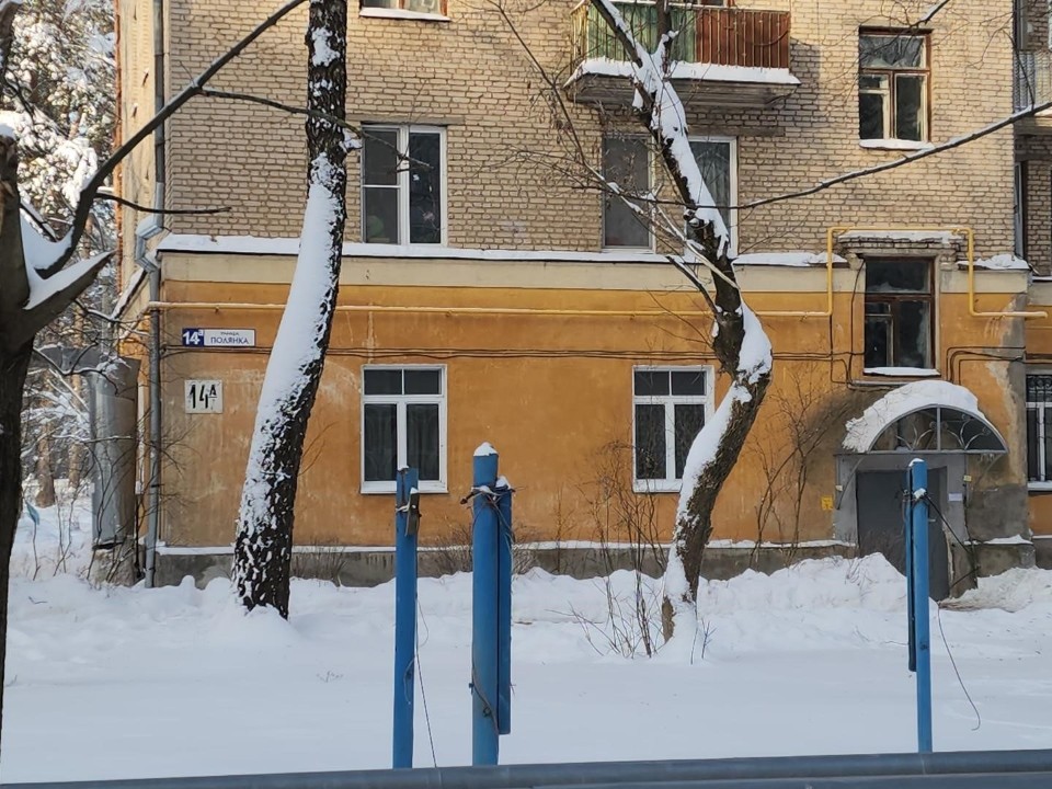 Отопление и горячую воду поэтапно включают в 12 домах Владычной Слободы