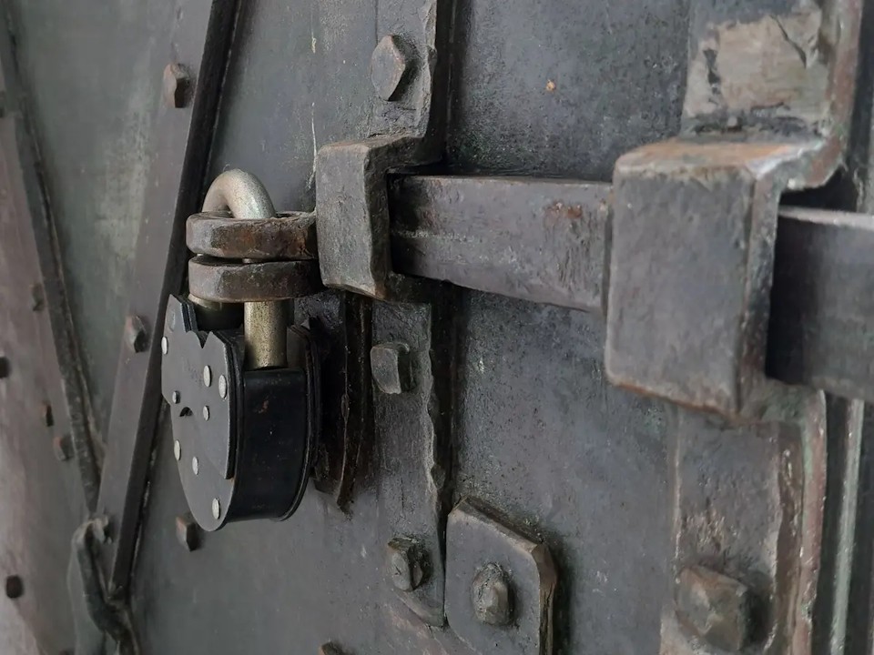 Шумные соседи вышли вон: жители улицы Ильича добились тишины