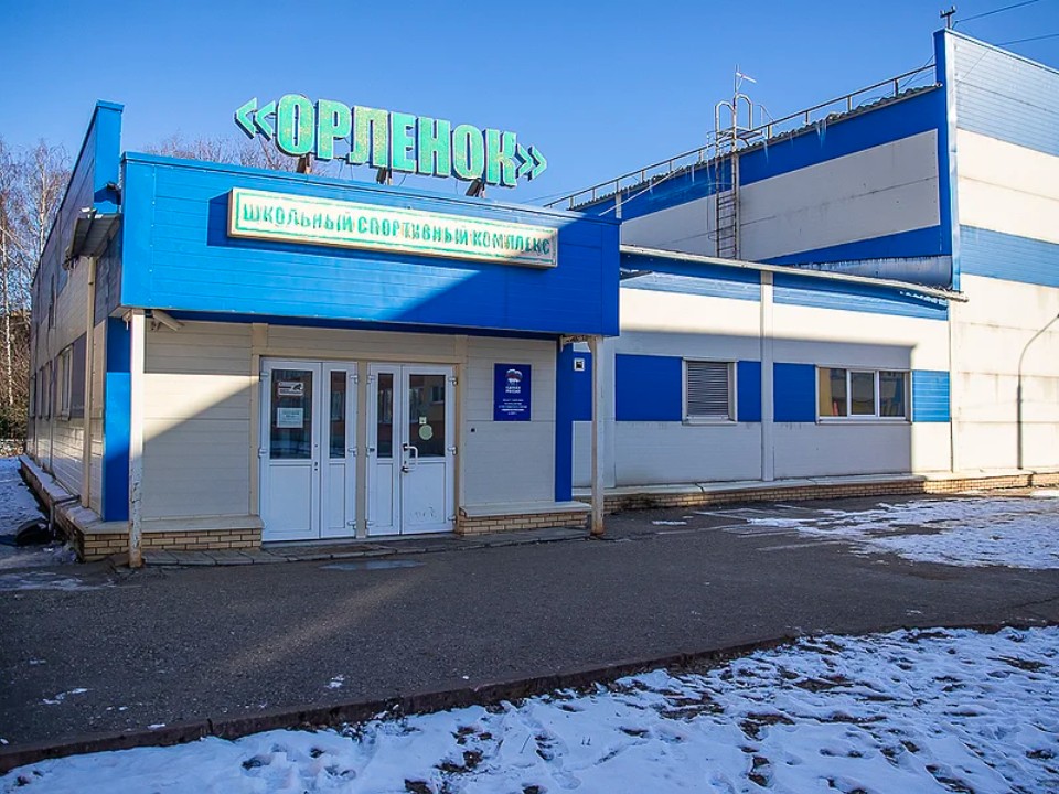 Проблему аварийного спортзала в Звенигороде планируют решить в 2026 году