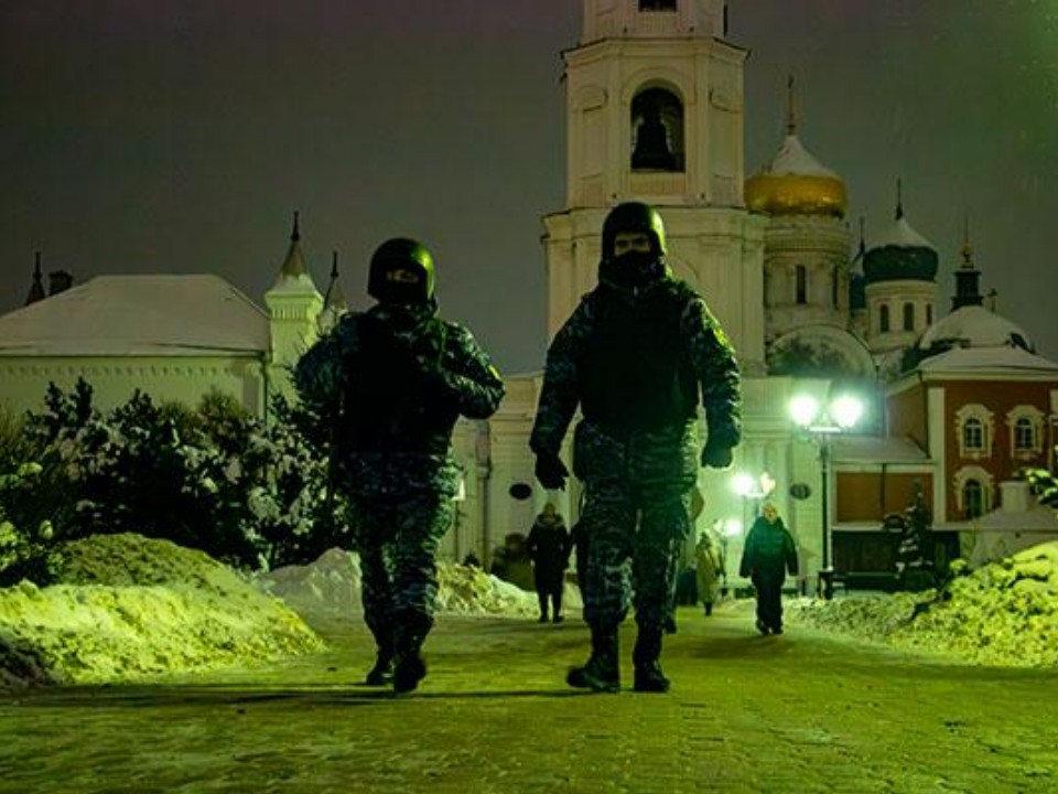 Без происшествий: как бойцы Росгвардии обеспечили безопасность рождественских богослужений в Подмосковье